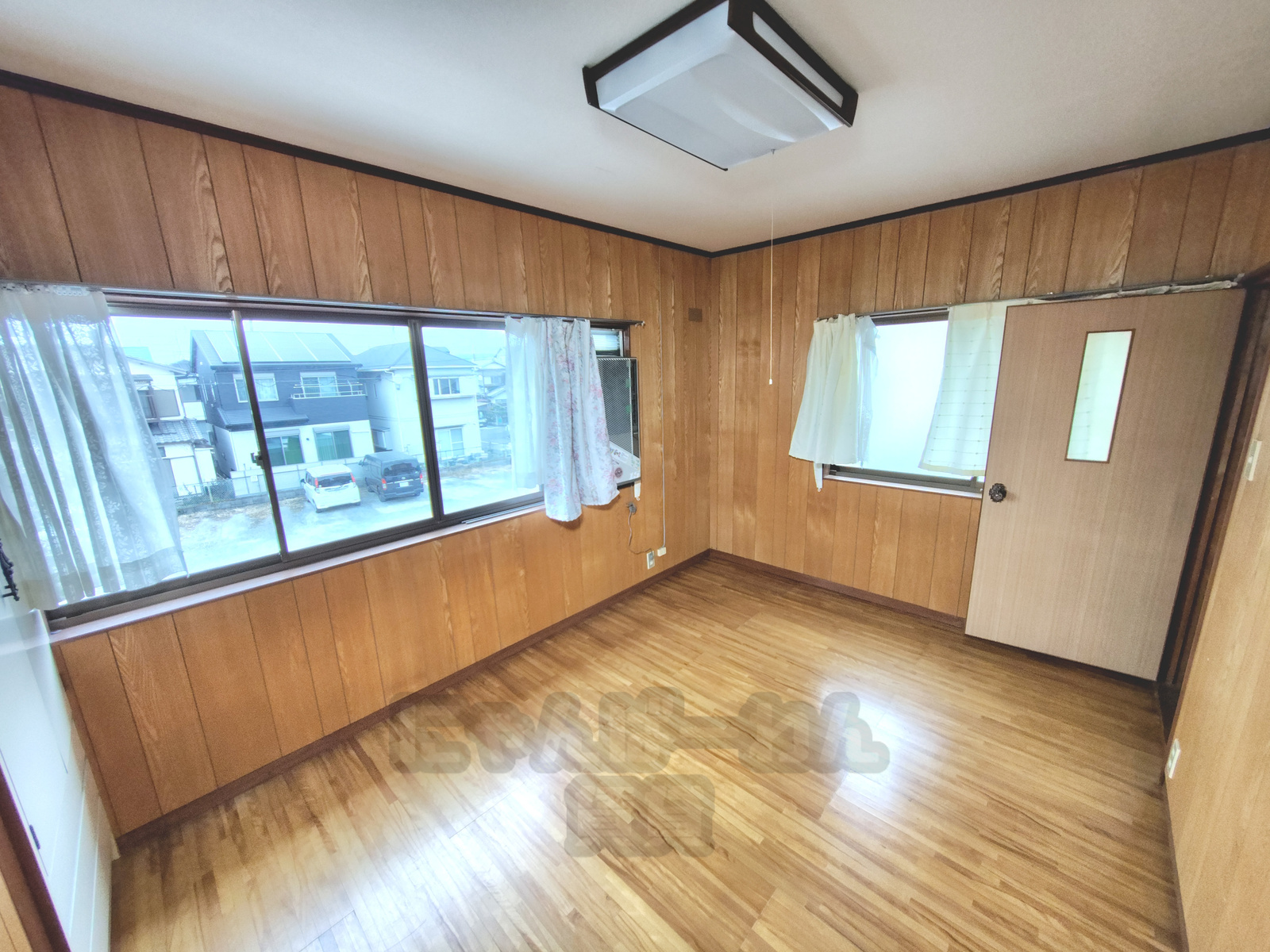 京都府八幡市八幡小松 賃貸 ペット可 洋室 フローリング 木目調壁