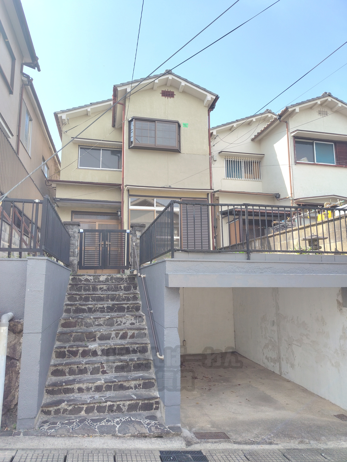 京都府宇治市木幡御蔵山　4 LDK　猫可！小型犬可！物件です！