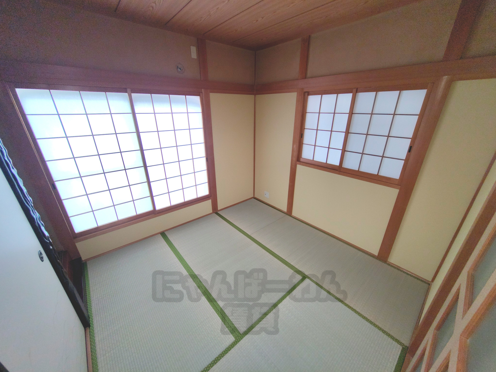 京都府宇治市宇治池森のペット可賃貸物件の障子と畳がある和室